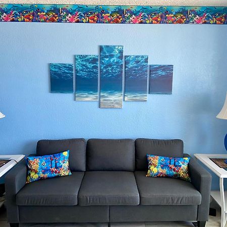 Ocean Breeze - Direct Ocean Front-Pool Is Open Apartment Daytona Beach Bagian luar foto