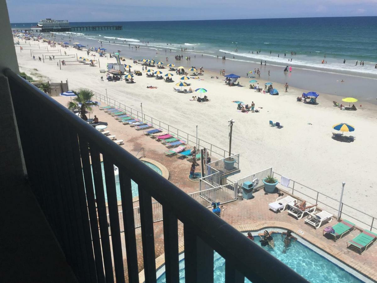 Ocean Breeze - Direct Ocean Front-Pool Is Open Apartment Daytona Beach Bagian luar foto